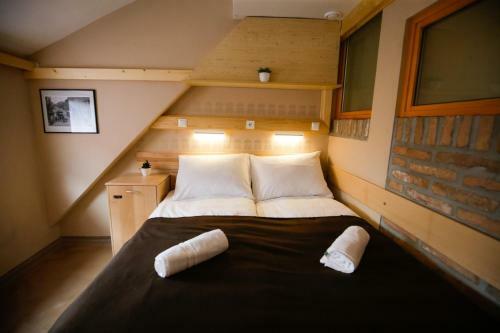 Bed & Breakfast De?ela Okusov