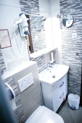 Hostal Guest House Vila Moj Mir