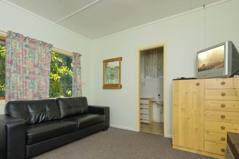 Rainbow Pines Tourist Caravan Park
