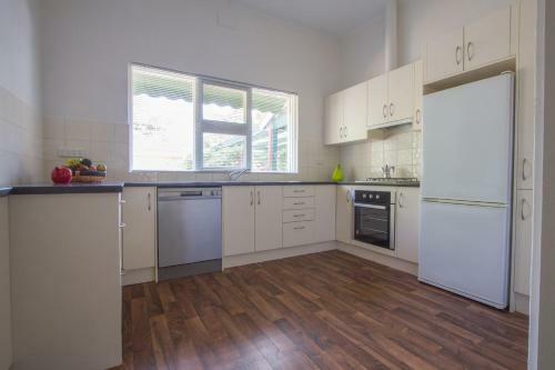 Cowan Street Bungalow