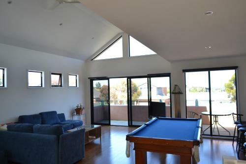 Fischer Torquay By Gold Star Stays