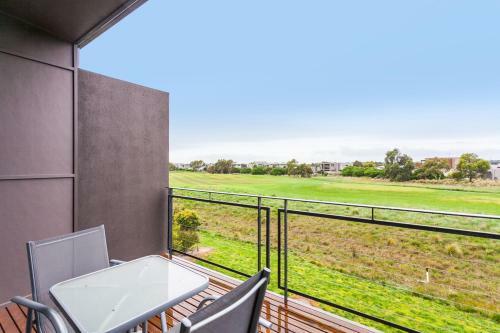 Beach & Golf Stays, Australia