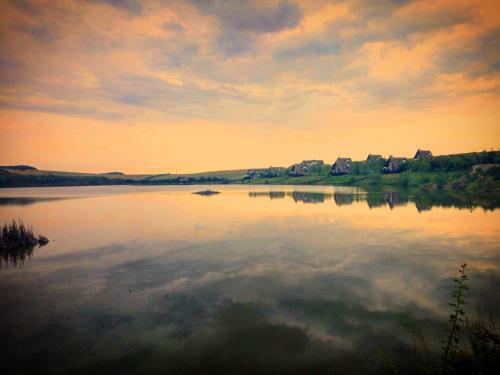 Sakit Gol - Silent Lake Hotel