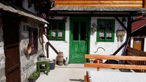 Lodge Guesthouse Sadrvan Ravne