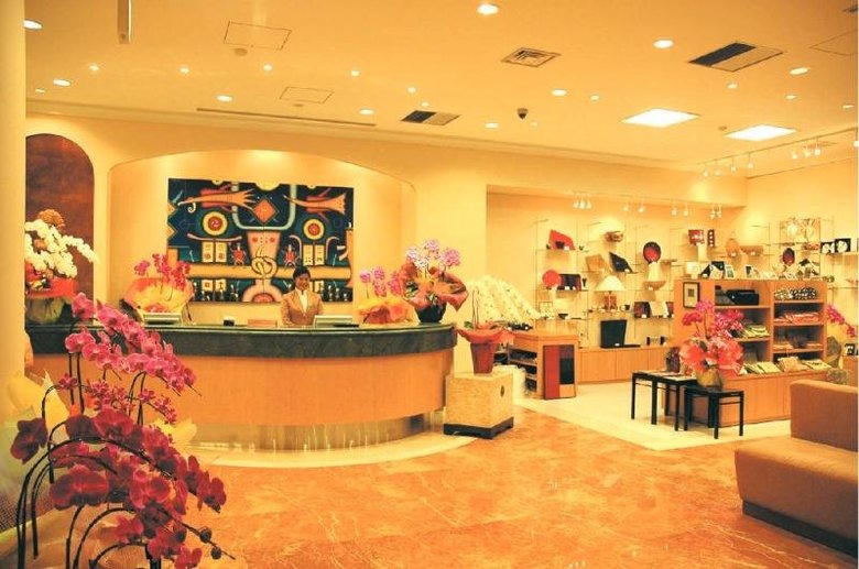 Hotel Palm Royal Naha