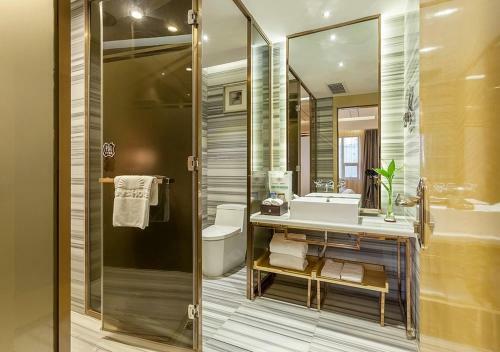 Fuqing Golden Eagle Days Hotel