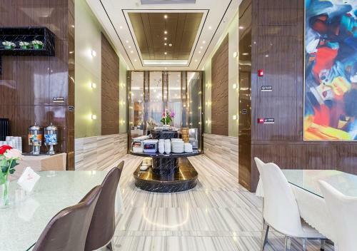 Fuqing Golden Eagle Days Hotel