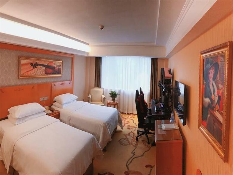 Vienna Hotel Zhongshan Central Coach Station