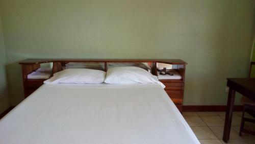Hotel Cabinas El Tropico