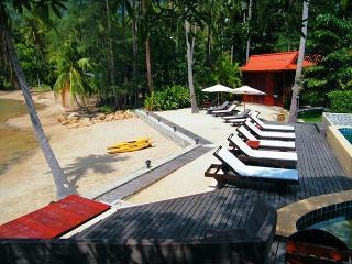 Hotel Cyana Beach Resort