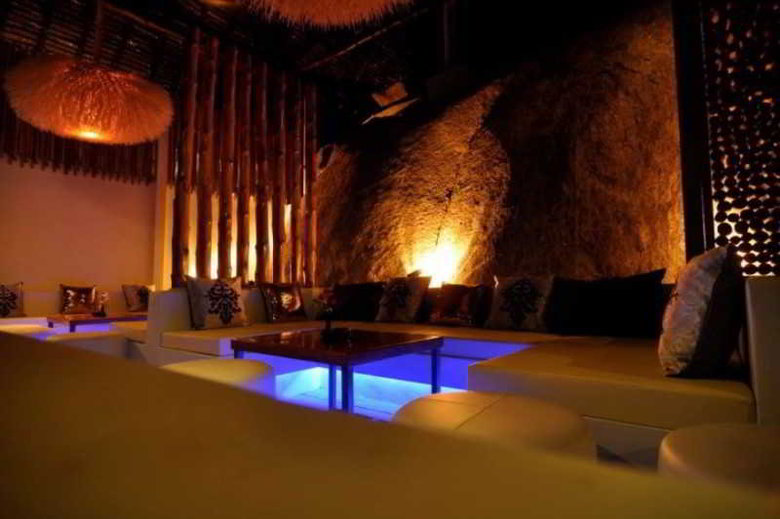 Hotel Bay Lounge & Resort