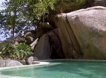 Hotel Bay Lounge & Resort