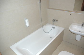 Aparthotel Ad Landek