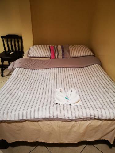 Hostal Cabinas Confort Puntarenas