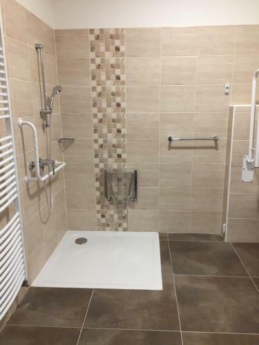 Hotel Dv?r