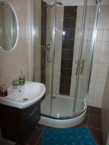 Hostal Penzion A Restaurace Na Z�lo?n?