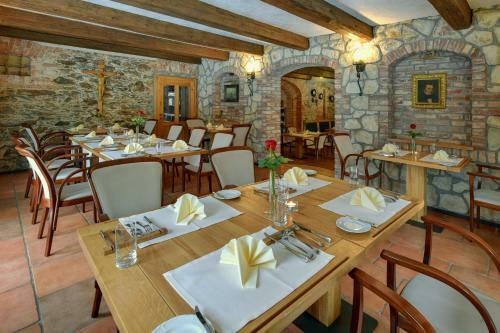 Apartamentos Zamecka Fortovna / Forester House