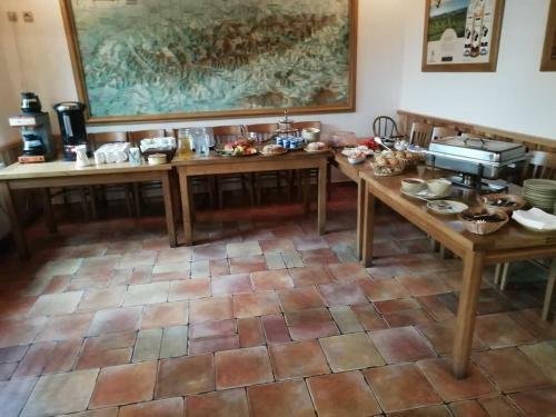 Hostal Lesn� Penzion Bun?
