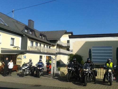 Hotel & Restaurant H�llen