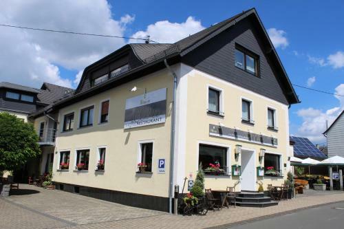 Hotel & Restaurant H�llen