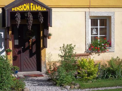 Hostal Pension Familia