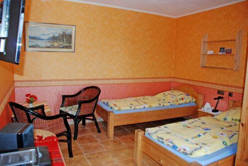 Hostal Gasthaus Crampas