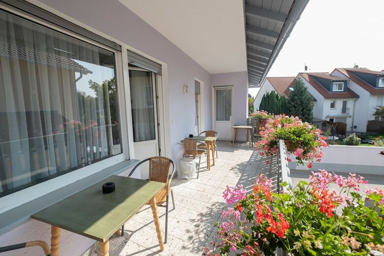 Hostal Schnitzelhaus Und Pension Stadt Rosbach
