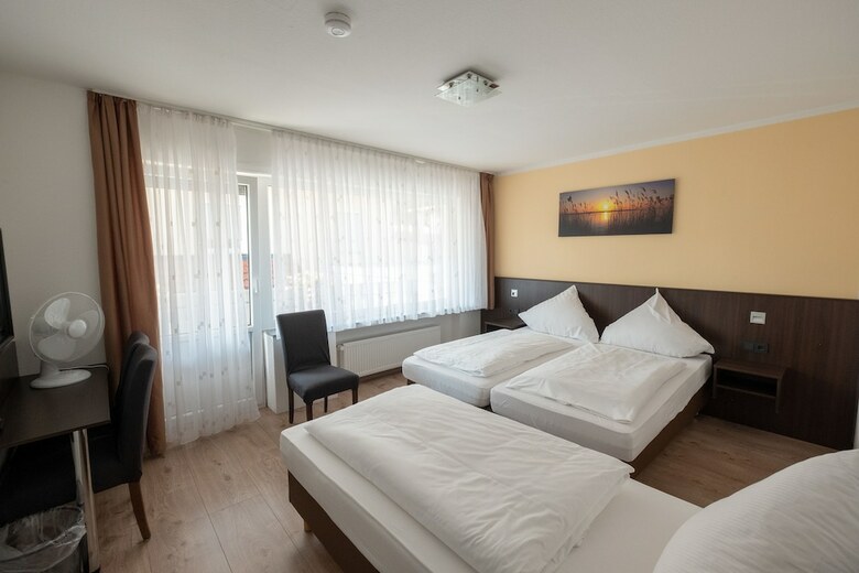 Hostal Schnitzelhaus Und Pension Stadt Rosbach