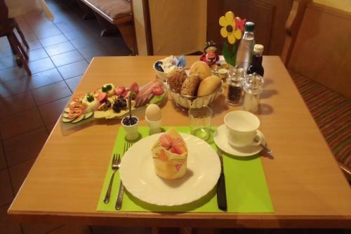 Hostal Gasthaus Beyersdorfer Gbr