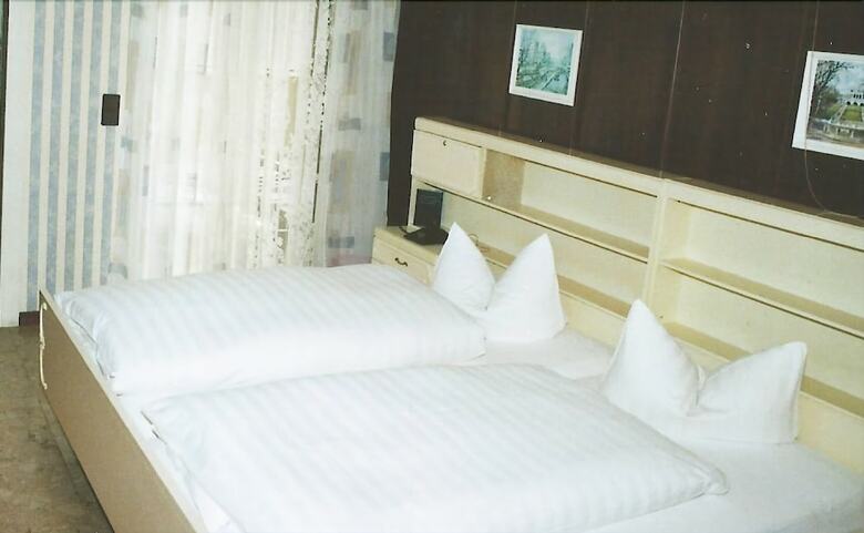 Hostal Hotel Zur Guten Quelle