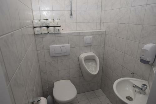 Hostal Monteurzimmer Messe Airport