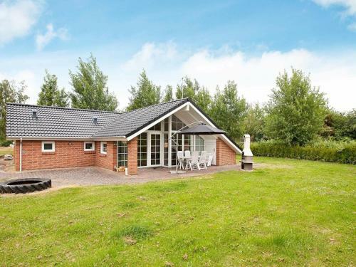 Four-bedroom Holiday Home In Gedser 1