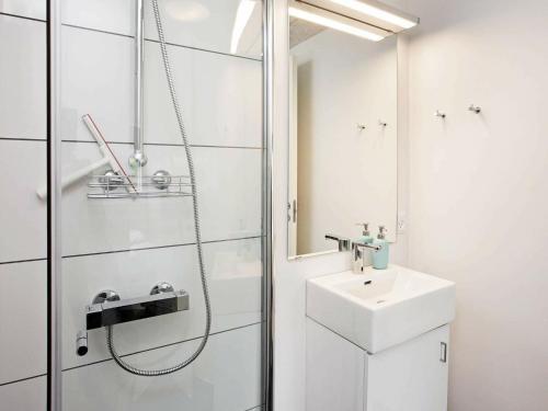 Three-bedroom Holiday Home In Tarm 12