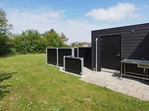Three-bedroom Holiday Home In Tarm 12