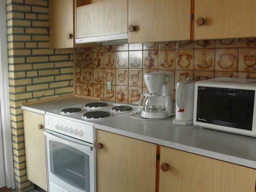 Three-bedroom Holiday Home In Henne 6