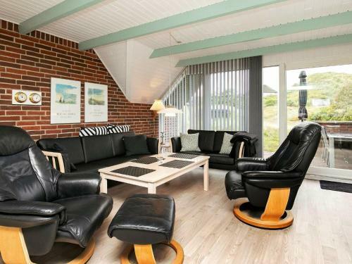 Three-bedroom Holiday Home In Ringk�bing 9