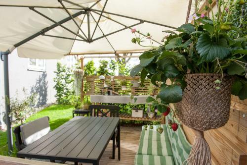 Hostal Tikob Bed & Breakfast