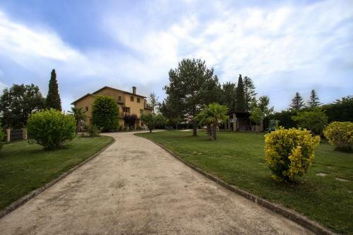 Villa Llu�anes