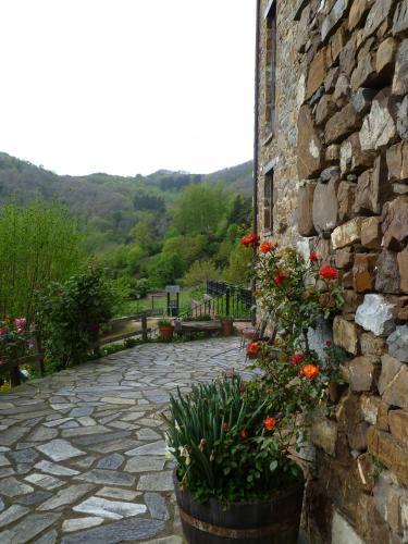 Agroturismo La Posada De Vi��n - Casa Reda
