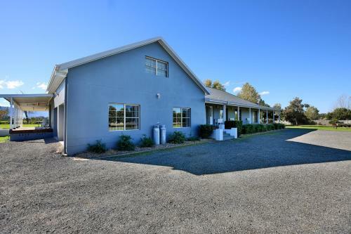Terara Riverside Retreat