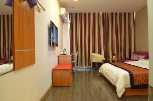 Thank Inn Chain Hotel Yishui Bus Station