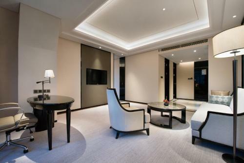 Crown Plaza Hotel Huailai