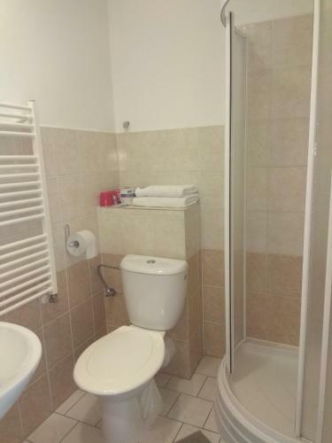 Hostal Penzion Sv?tl� - ?esk� R�j