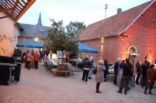 Hostal Heinrichs Winery Bed & Breakfast