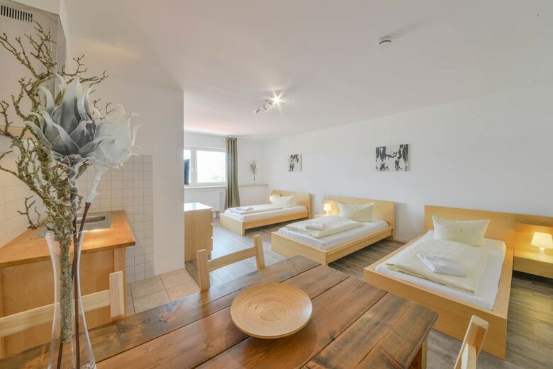 Hostal Pension Wess