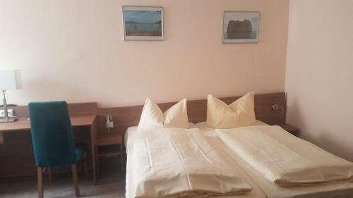 Hostal Traditionsgasthof Zum Luedertal