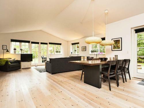 Holiday Home M�gevej