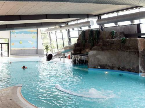 Six-bedroom Holiday Home In Bl�vand 6