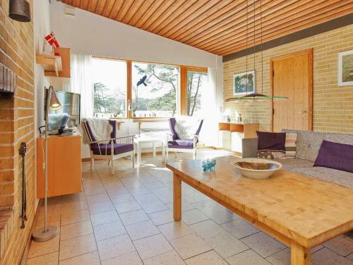 Holiday Home Violvej