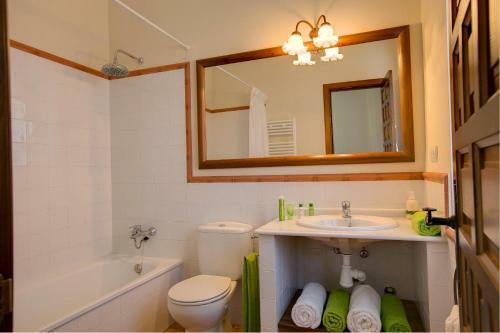 Dehesilla De Algar Villa Sleeps 8